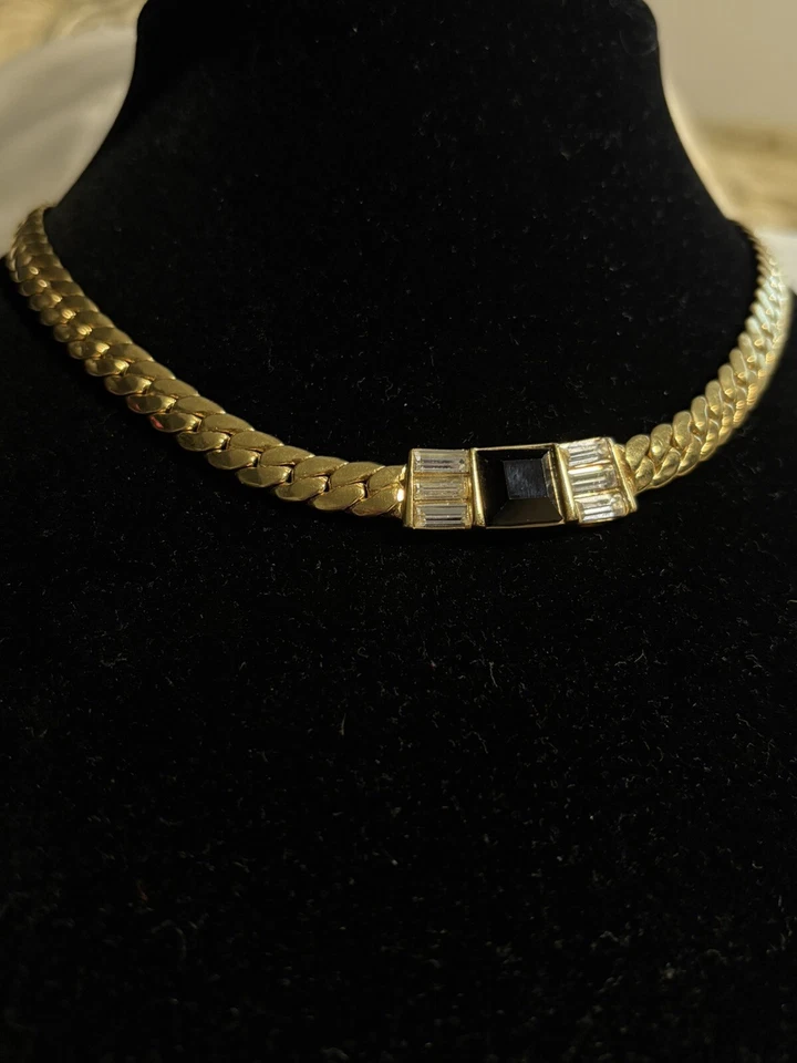 Collar Trifari Tono Dorado Grueso Trenzado Foto 2 de 4