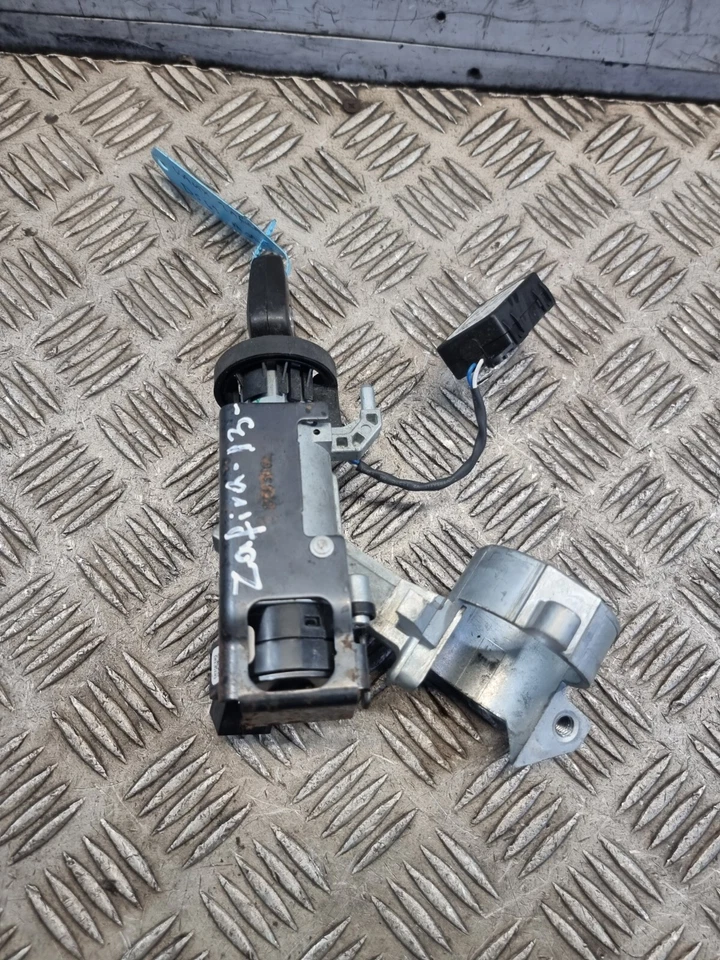 ЗАМОК ЗАМКА ЗАЖИГАНИЯ VAUXHALL ZAFIRA TOURER СТВОЛ С КЛЮЧОМ 20939745 ZAFIRA 2013 - Изображение 3 из 4