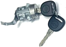 GM Chevrolet OEM TAILGATE Lock Cylinder Assembly W/2 Chevy Bow-Tie Logo Keys