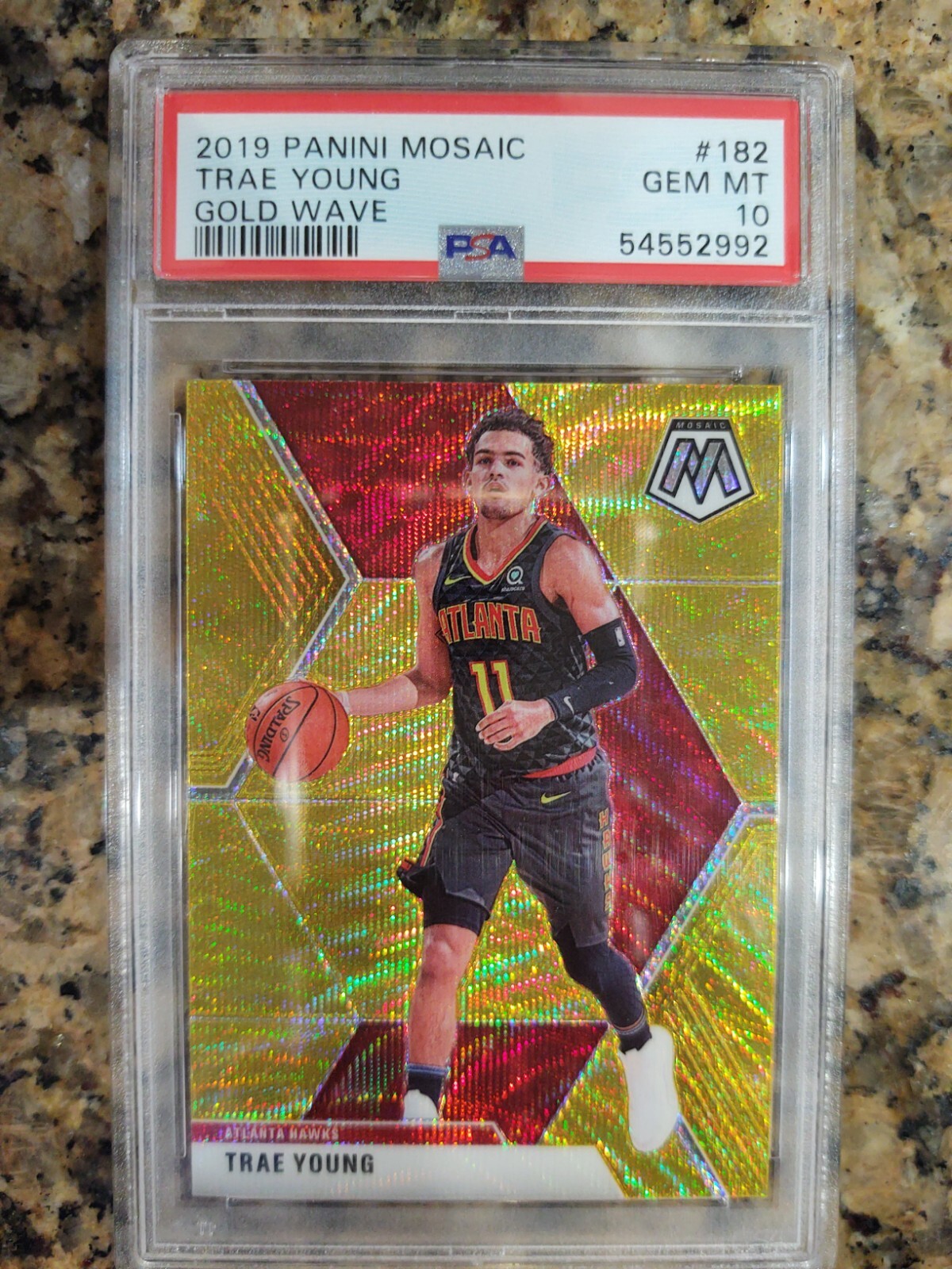 2019-20 Mosaic Trae Young Tmall Gold Wave Prizm SP #182 PSA 10 Hawks