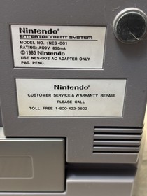 Vintage 1985 Nintendo Entertainment Console System Bundle NES0001