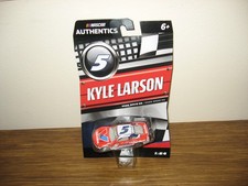 2025 Kyle Larson 5 Valvoline 1:64 Lionel Wave 3