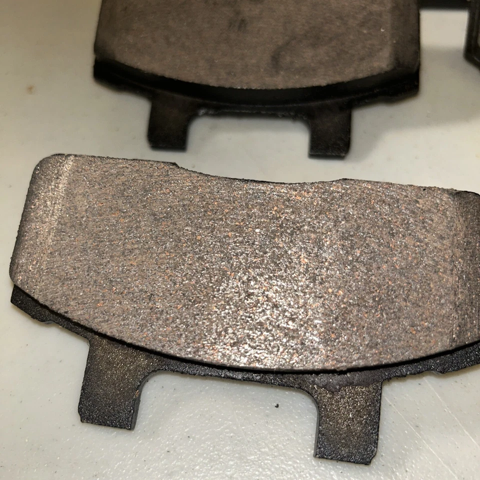 Тормозные колодки MKD368 для грузовика 88-91 GMC или CHEVY 1500, лучший полуметаллический тормоз - Изображение 3 из 4