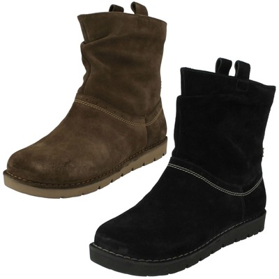 clarks unstructured boots