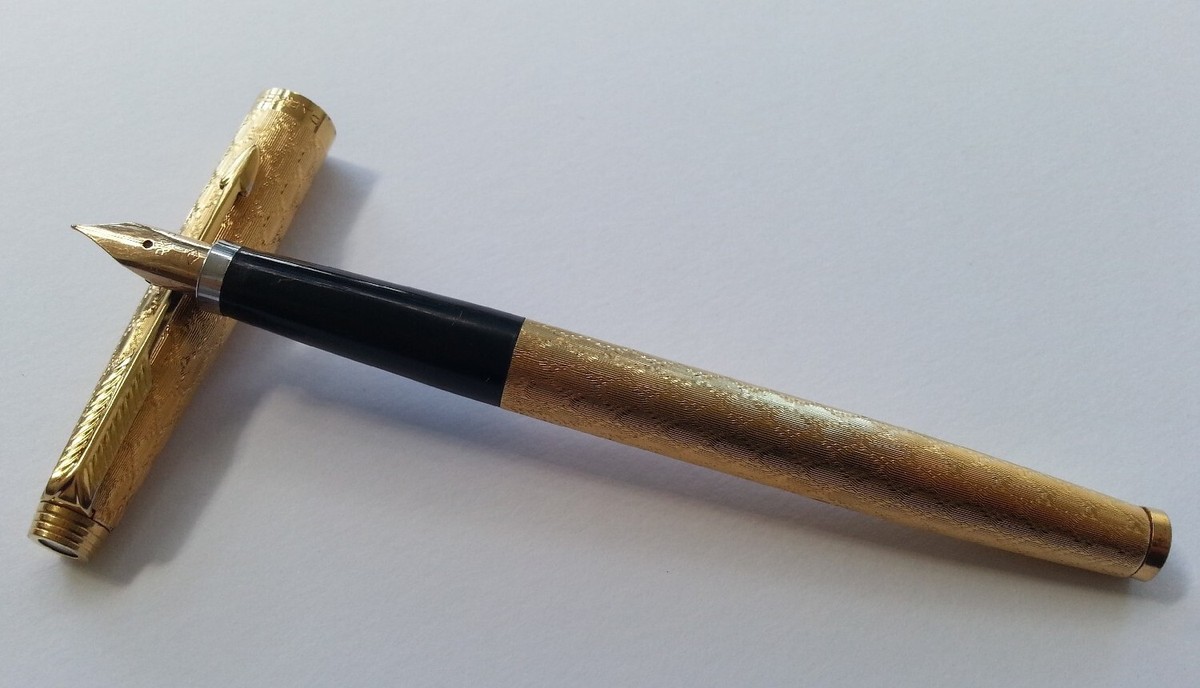 Stylo Plume Parker 35 Vintage - Plaque Or, Plume Or 18K - Occasion En Très Bon état
