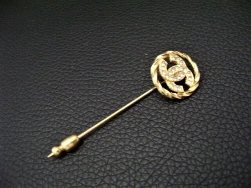 Chanel Vintage crystal cc logo Round Pin Brooch