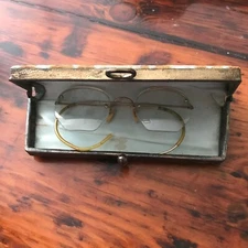 Vintage Gold Filled Wire Frame Glasses in Fabric Covered Metal Case