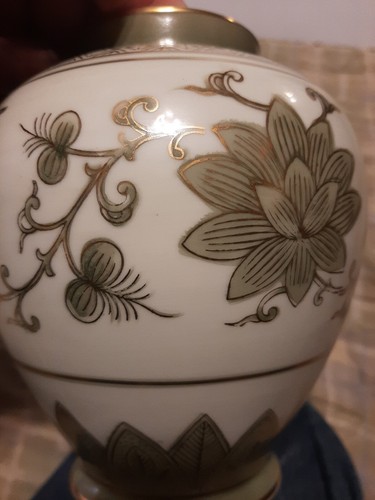 Vintage Japanese Ginger Jar Hand Painted green & real gold, by Andrea by Sadek - Picture 6 of 18