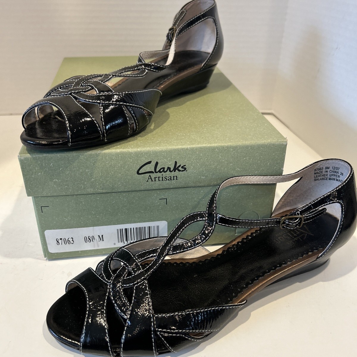 Women's Clarks T Strap Wedge Sandals Shoes Size Black Patent Leather