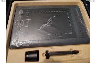 Wacom PTH651 Intuos Pro Pen and Touch Tablet - Black