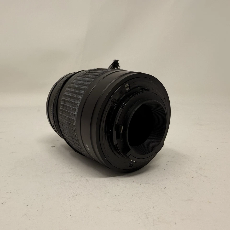 Lente de enfoque automático Nikon AF NIKKOR 28-80 mm f/3,3-5,6 G Foto 3 de 3