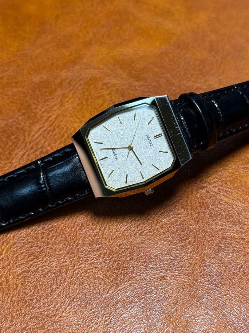 Seiko Dolce Rectangular 80's Tungsten Case Gold W… - image 4