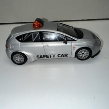 SCX DIGITAL SEAT LEON SAFETY CAR MISSING ONE AMBER LIGHT COVER.