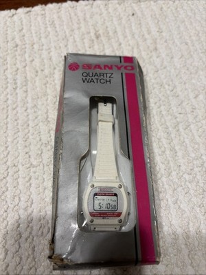 Vintage Sanyo ~ 1980 s Digital Alarm Ladies Dive Watch ~ 30m ~ Japan/Hong Kong