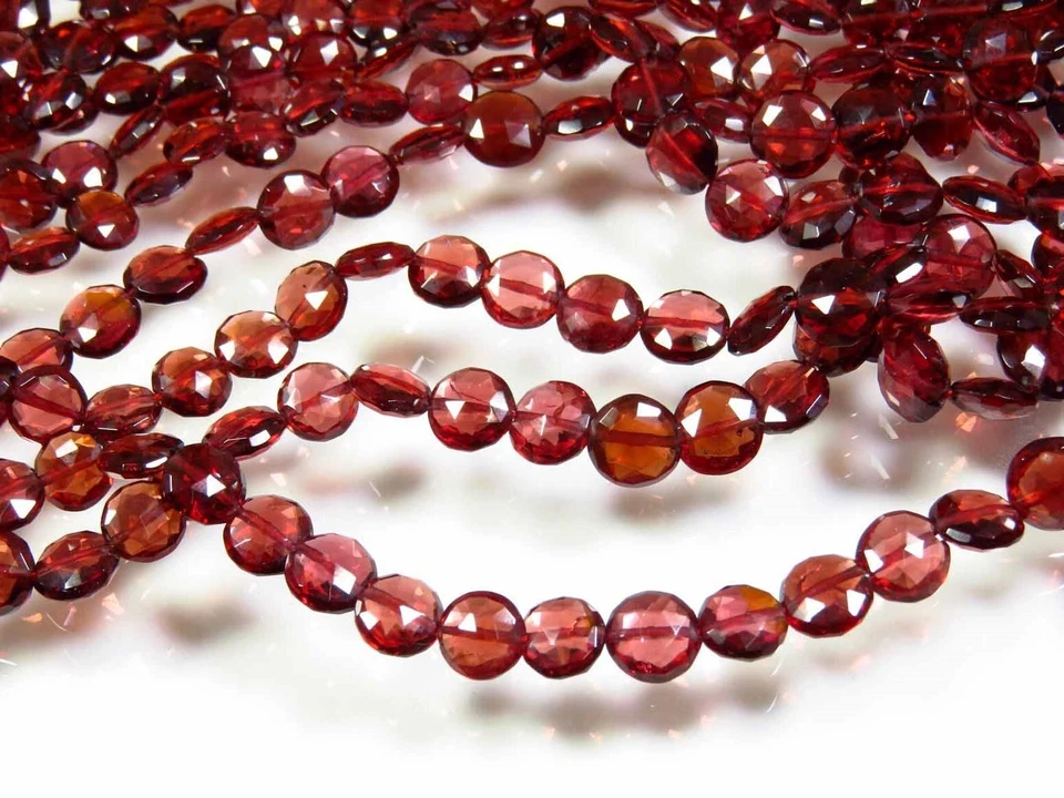 Top Naturale Mozambico Granato Sfaccettato Moneta Briolette Gemme Perle 4 " Filo - Immagine 4 di 4