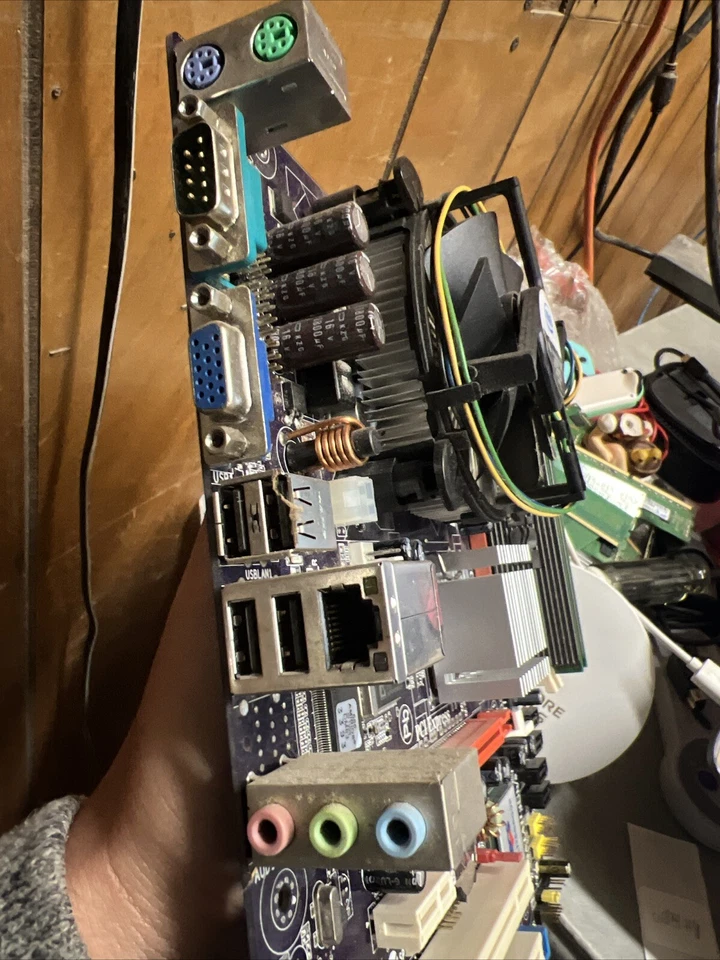 ECS G31T-M Micro ATX Motherboard computer - Image 4 of 4