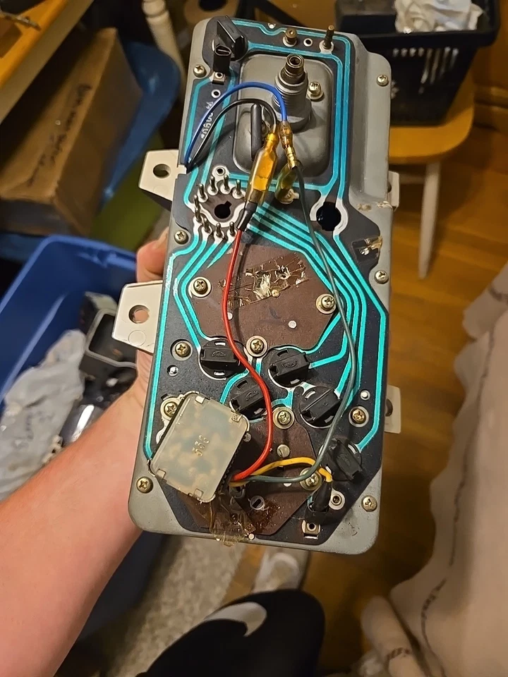 1975 Datsun B 210 速度计集群仪器 Speedo 0 英里外观 — 第 4/4 张图片