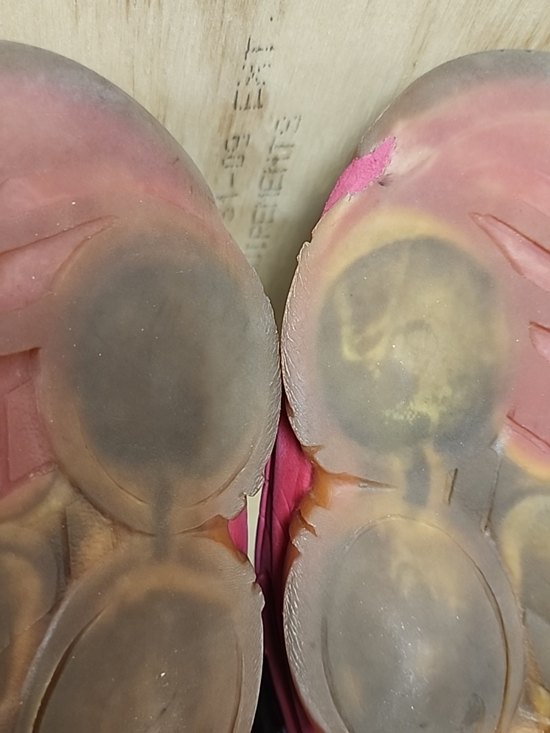 Reebok The Answer DMX 10 Men Size 9.5 J02565 Black Red Gold Training Shoes