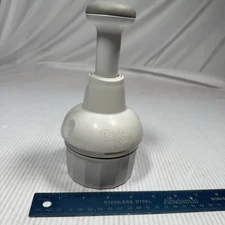 Pampered Chef Food Chopper #2585 Replacement Part Handle Rotating Blade Piece