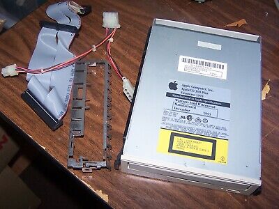 Apple Macintosh Quadra 650 CD-ROM 300i Plus with bracket and Apple Macintosh Quadra 650 CD-ROM 300i Plus with bracket and