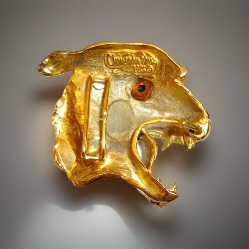 Christopher Ross 24CT Wolf Teeth gold belt buckle with a glass eye 3.5 Signed - Picture 5 of 8
