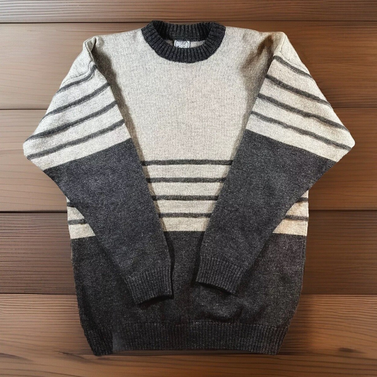 Vtg SEYLAIR TRIKO Sweater Mens Large Gray Ivory Stripe Vtg SEYLAIR TRIKO Sweater Mens Large Gray Ivory Stripe