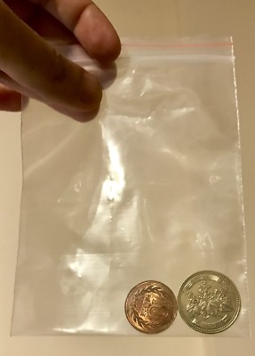 CLOSE UP MAGIC 500 Yen SPLIT COIN / Yen SPLIT COIN MAGIC TRICK COIN THROUGH BAG
