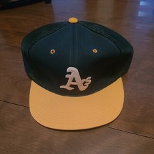 Nice Vintage Oakland Athletics Youngan Sports Specialties Mesh Snapback Hat. NOS