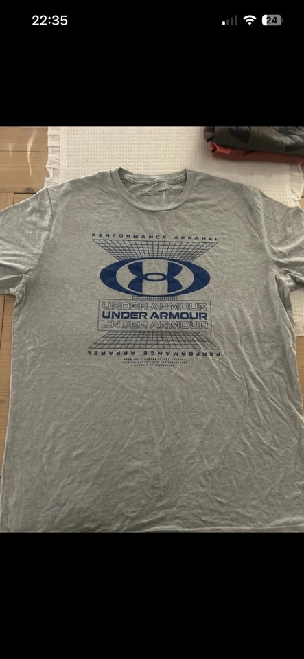 Under Armour T-shirt - Photo 2/2
