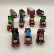 Lot of 11 Thomas The Tank Trains Magnetic Trains Metal Diecast/plastic 02-04