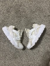 Nike Air Huarache Youth Size 5.5Y Triple White Running Shoes 654275-110