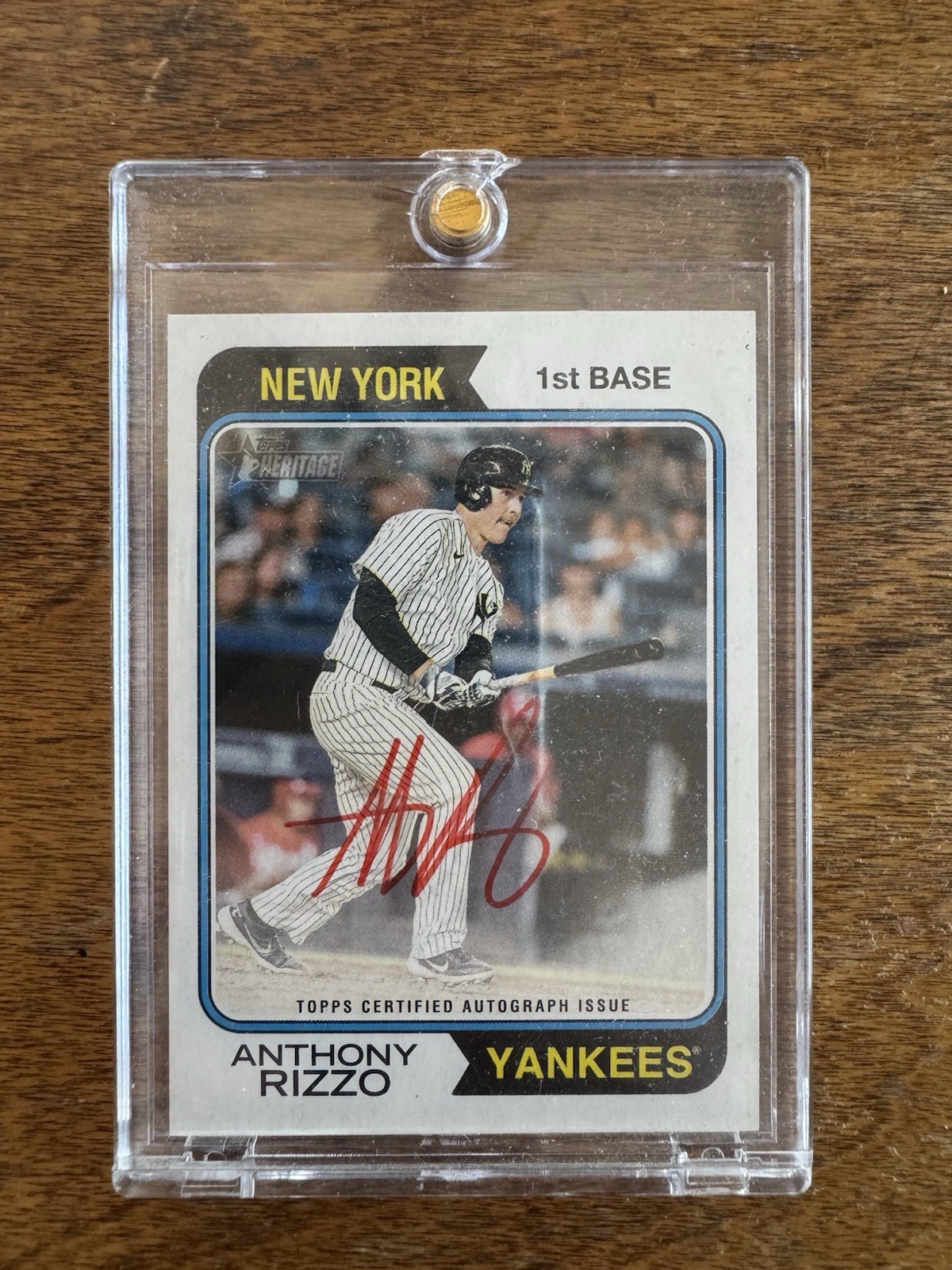 2023 Topps Heritage Real One Auto Red Ink Anthony Rizzo #48/74 (ROA-AR) Yankees