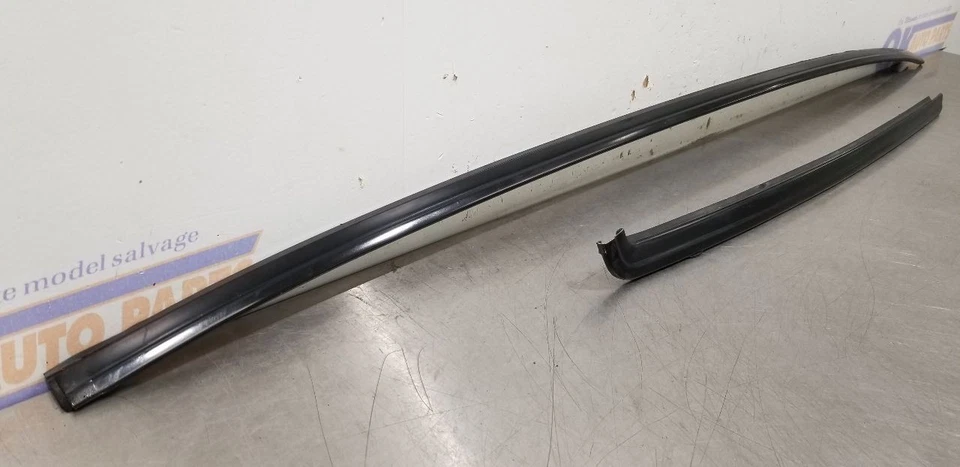 1987 BUICK GRAND NATIONAL WINDSHIELD TRIM BLACK - Image 3 of 4