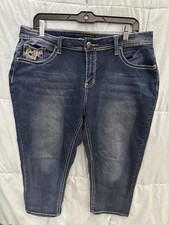 Women's Embroidered Denim Capri Pants