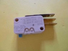 Micro contact 3 cosses de lave-vaisselle BOSCH SIEMENS NEFF et autres 00165256