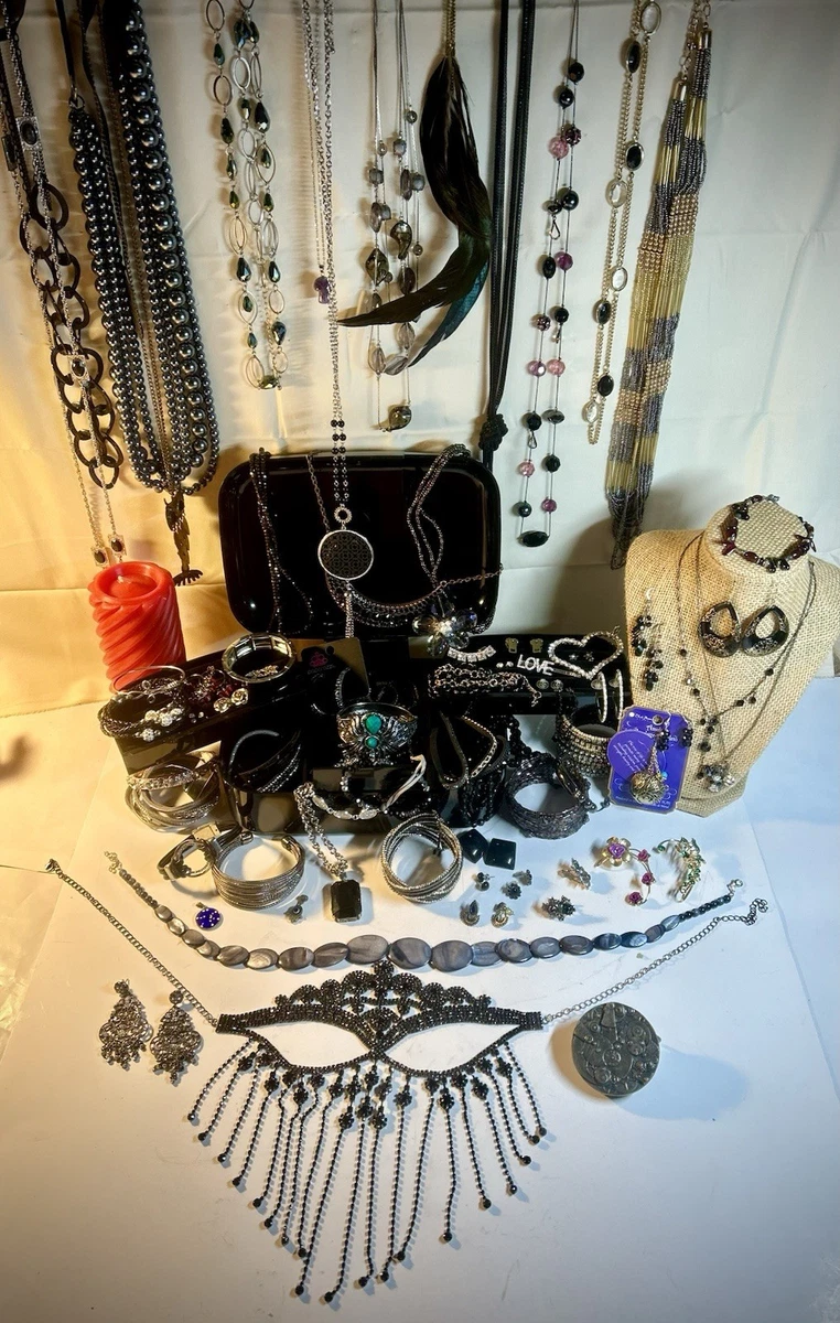 Paparazzi Jewerly Lot  Earrings, Necklaces, Bracelets 60+ Peaces WHOLESALE LOT 20PC PAPARAZZI JEWELRY NECKLACE SETS EARRINGS  main image 3