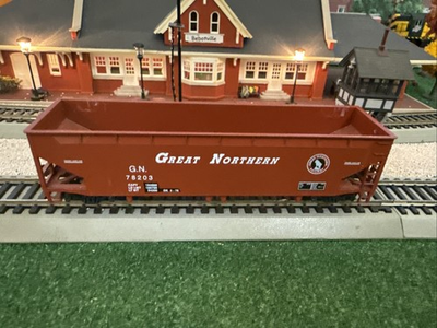 #ad Roundhouse 01588 HO Great Northern 40 Offset Side Ballast Hopper # 78203 Kadees $11.99