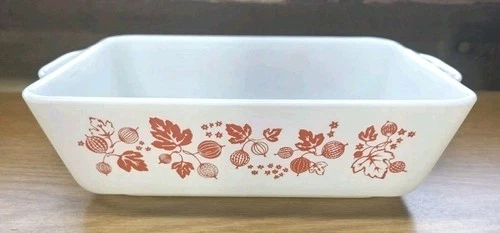 Vintage Pyrex Pink Gooseberry 1.5 Quart Oven Refridgerator Dish #503
