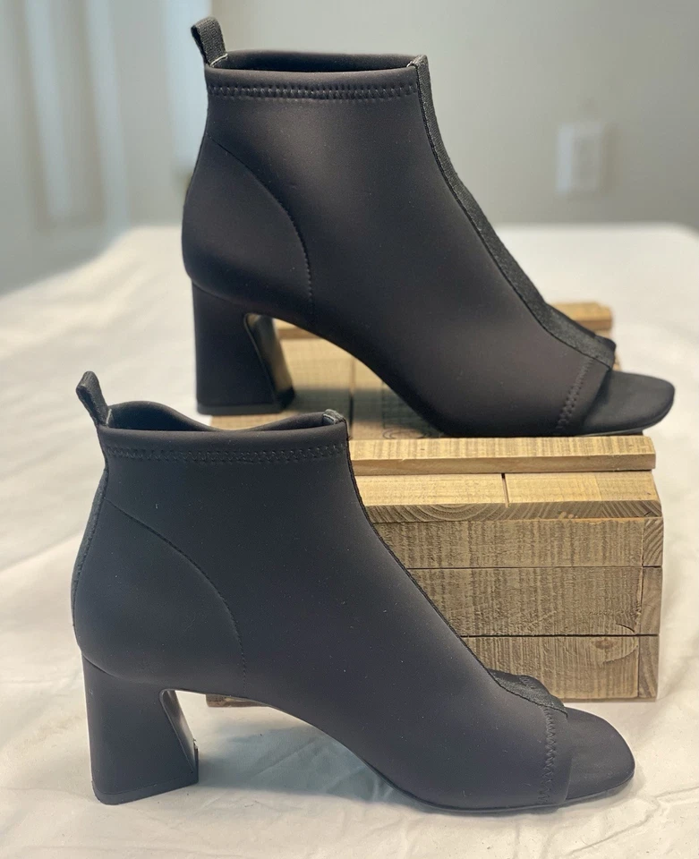 女士 Donald Pliner Vani 露趾氯丁橡胶短靴黑色 6M 方形开口 — 第 3/4 张图片