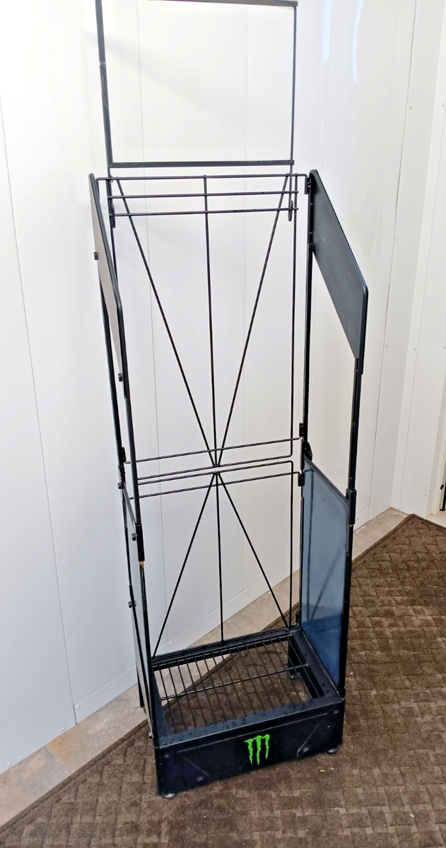 Monster Energy/モンスターエナジー　スチールラック 陳列棚 Monster Energy Drink Display Rack . Hodes Cases 5 Foot Tall Metal