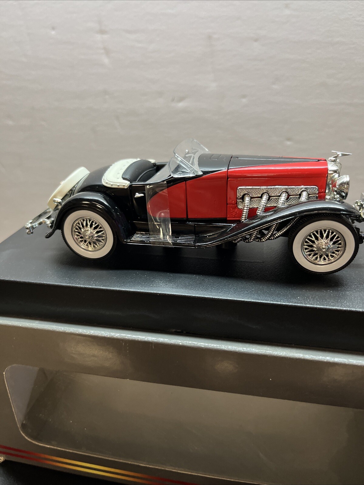 Picture 5 of 8