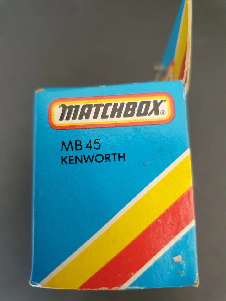 MATCHBOX MB-45 KENWORTH GREY/ORANGE/BLACK FACTORY SEALED BOX UNPUNCHED - Image 4 of 4