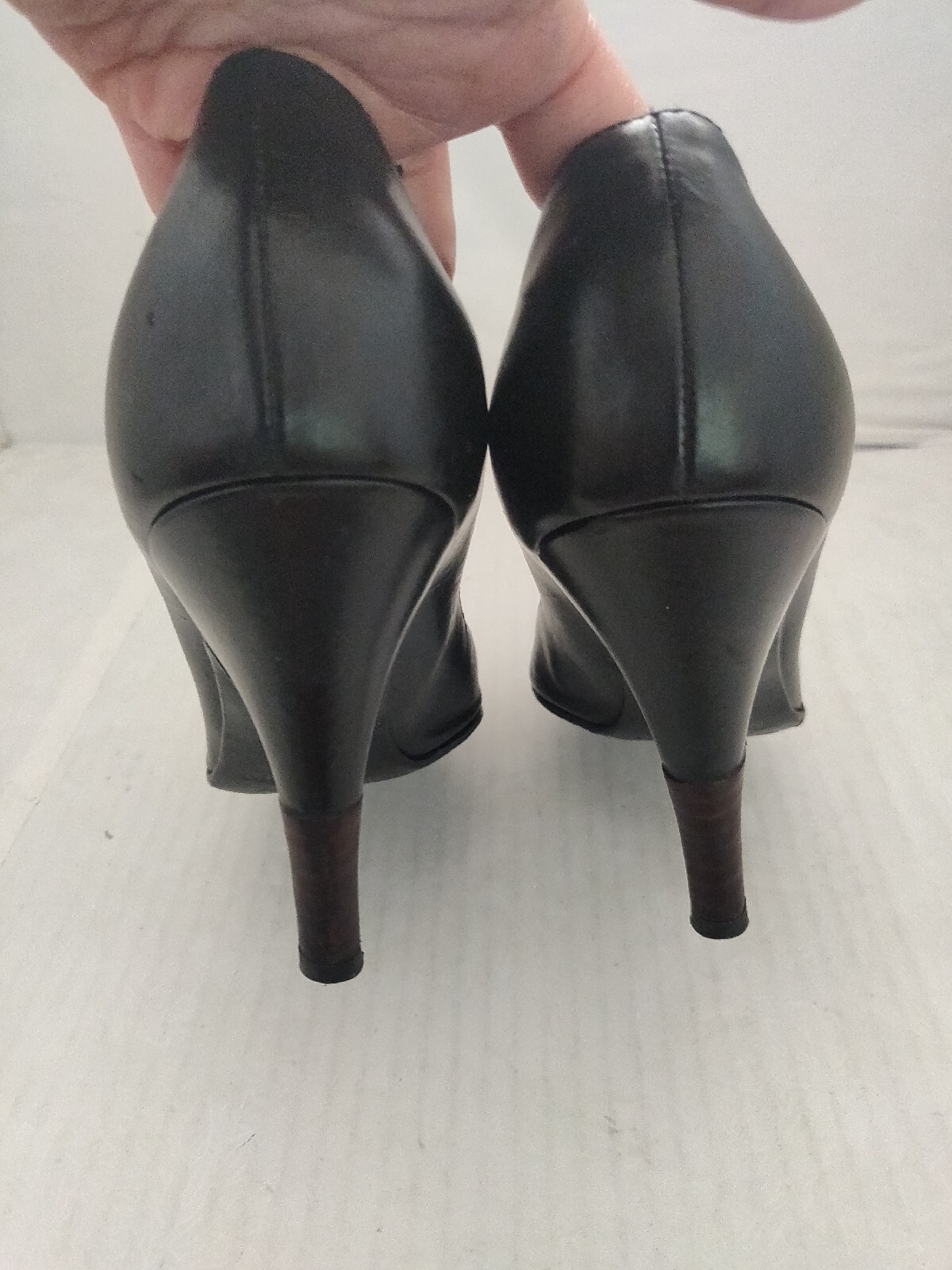 Yves Saint Laurent tacchi neri taglia 38