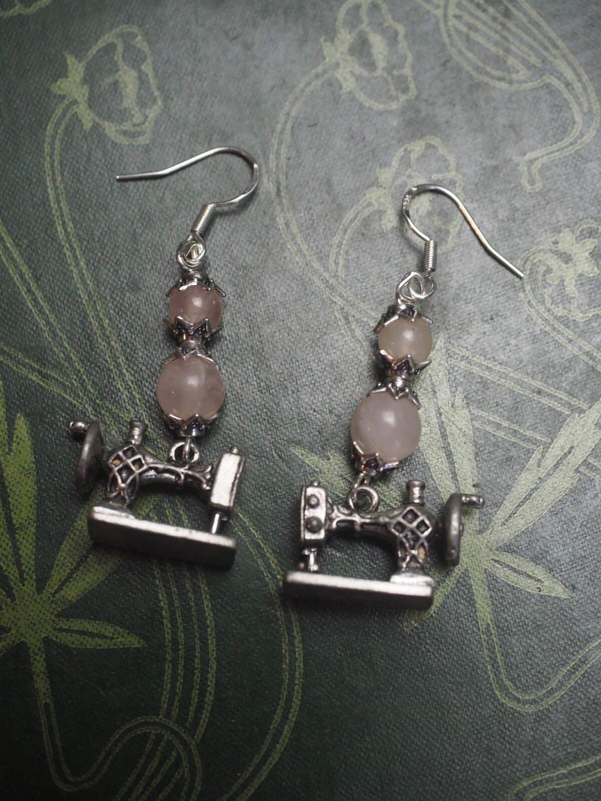 Picture 1 of 4