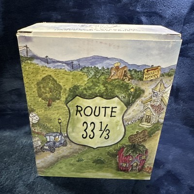 VTG Boyds Collection-Route 33 1/3 Roadside Americana The Book  O-Love Chapel New