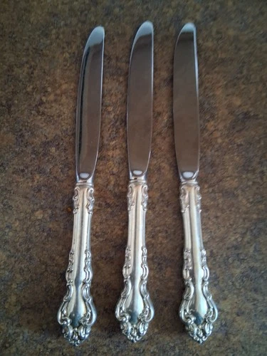 Reed & Barton Spanish Baroque Sterling Silver 3 Dinner Knives 9 3/4”