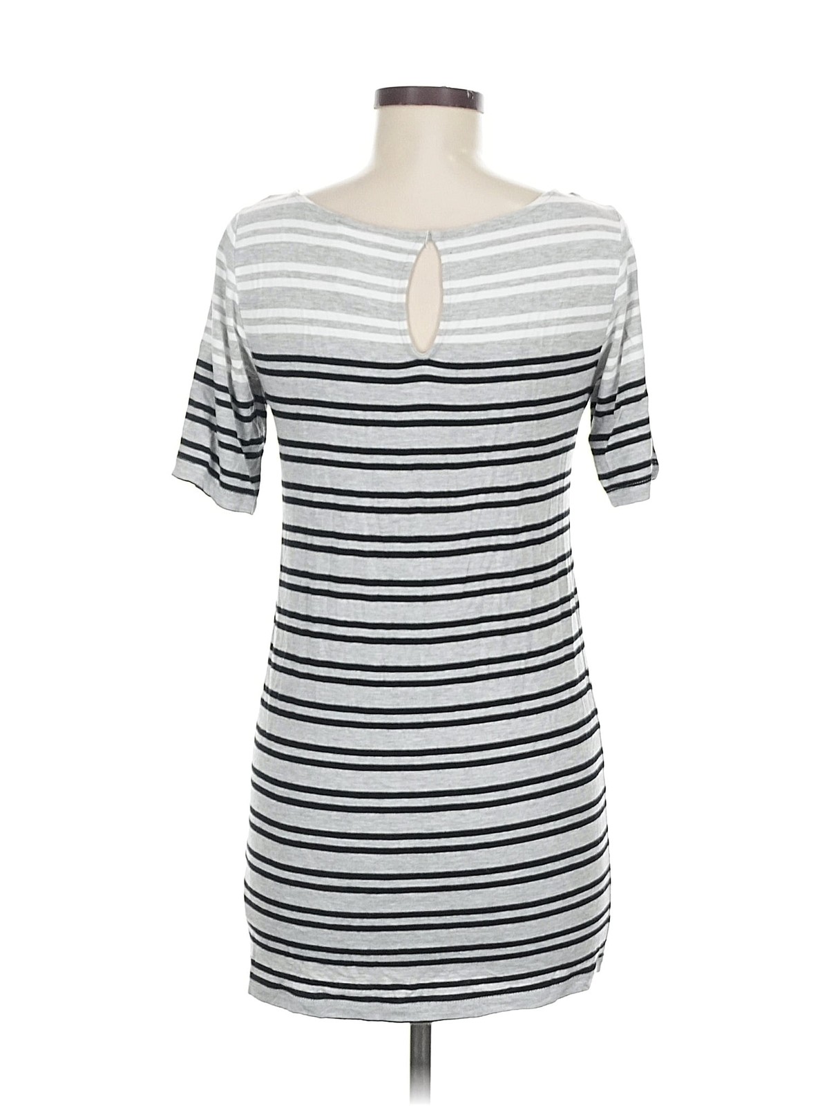 LED Luxe Essentials Denim Women Silver Short Sleeve T-Shirt M Maternity thumbnail 2