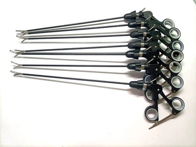 Laparoscopic Fenestrated Grasper Surgical Laparoscopy Instrument 5mm 330mm
