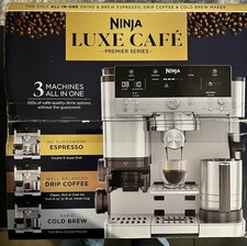 Ninja Luxe Caf  ES601 D9 Espresso Machine Built-in Grinder Steam Wand