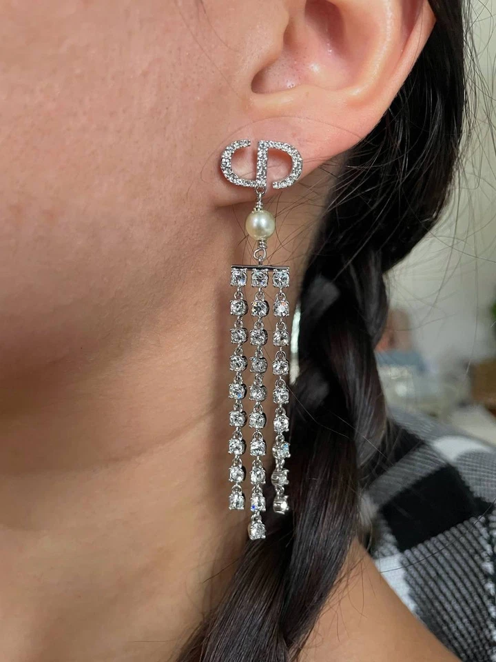 Brincos de cristal luxo CD charme prata lustre assinatura pérola cristal - Imagem 2 de 4